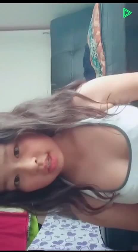 韩国极品白胖幼女与网恋男友聊骚大秀骚态视频